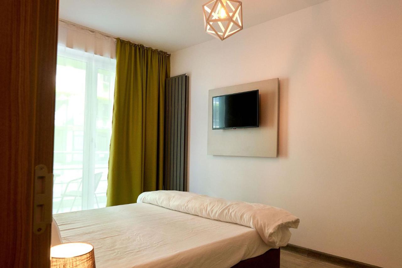 Orizont Sea View Apartment- Spa N Pools Beach Resort Mamaia Ngoại thất bức ảnh